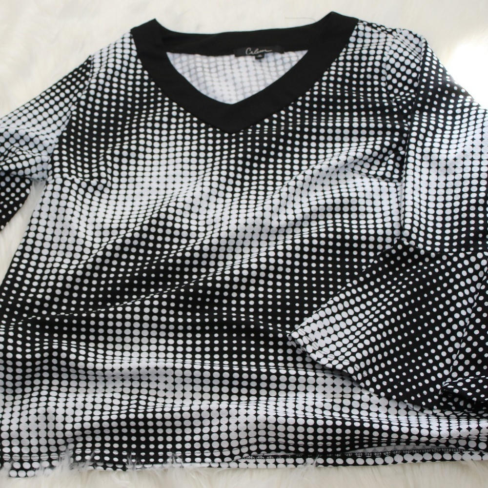 BLACK and White Top with darts, bell sleeve